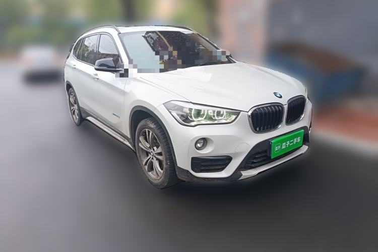 Used BMW X1 2016 sDrive20Li Luxury Model Front Right 45 Deg