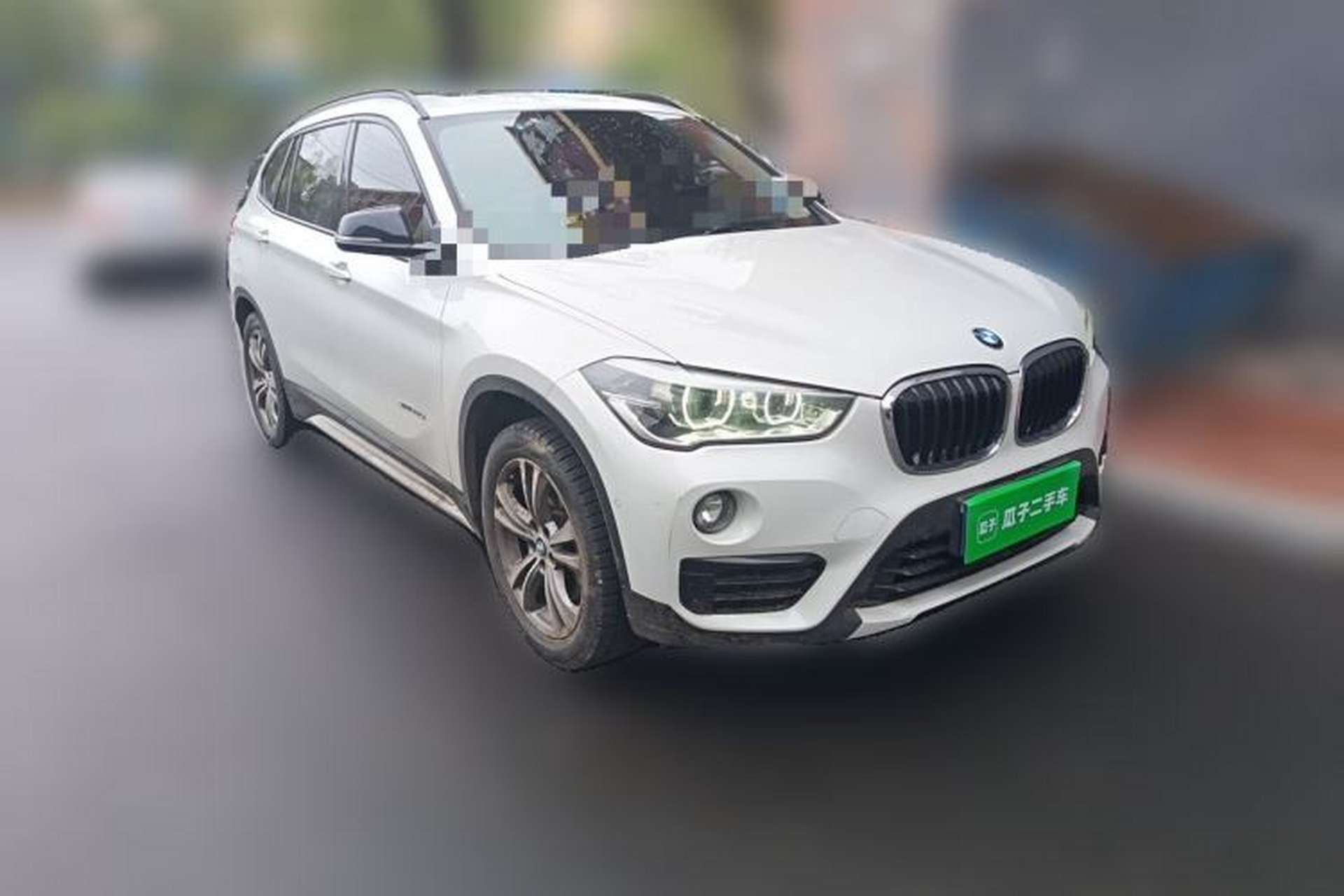 Used BMW X1 2016 sDrive20Li Luxury Model Front Right 45 Deg