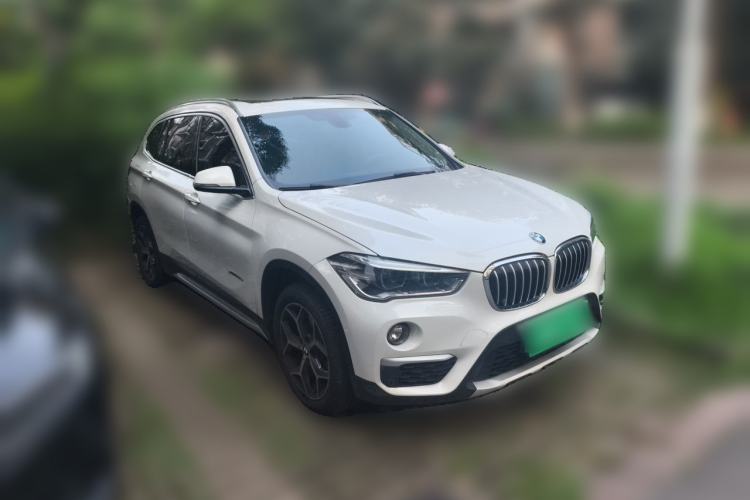 Used BMW X1 2016 sDrive20Li Luxury Model Front Right 45 Deg