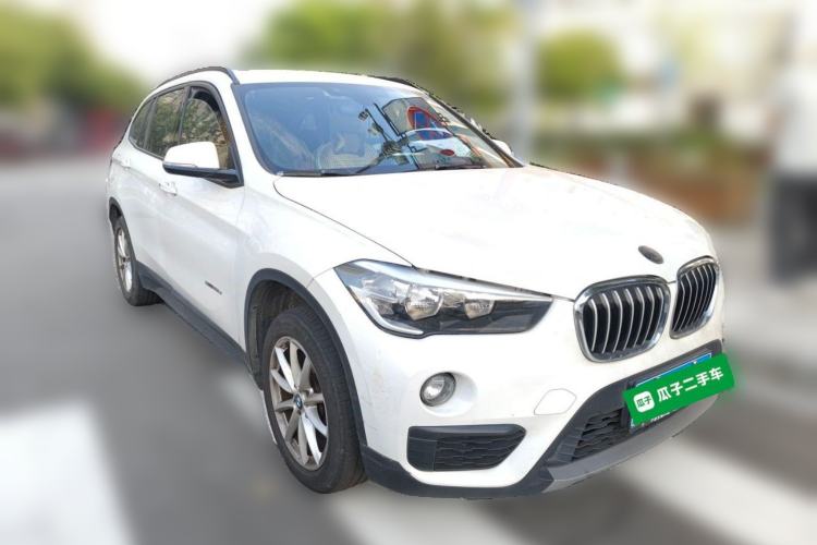 Used BMW X1 2016 sDrive18Li Fashion Model Front Right 45 Deg