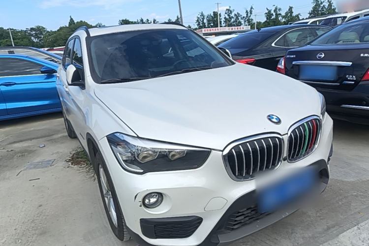Used BMW X1 2016 sDrive18Li Fashion Model Front Right 45 Deg
