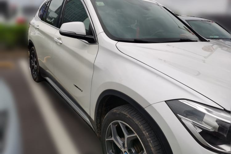 Used BMW X1 2016 sDrive18Li Luxury Model Front Right 45 Deg