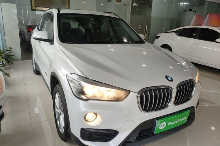 Used BMW X1 2016 sDrive18Li Fashion Model Front Right 45 Deg