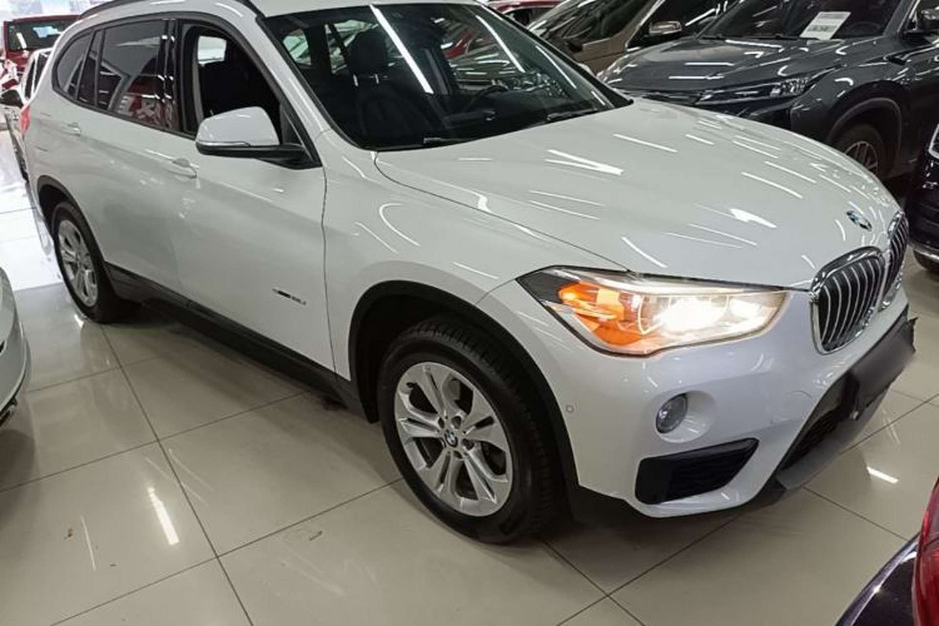 Used BMW X1 2016 sDrive18Li Premium Edition Front Right 45 Deg