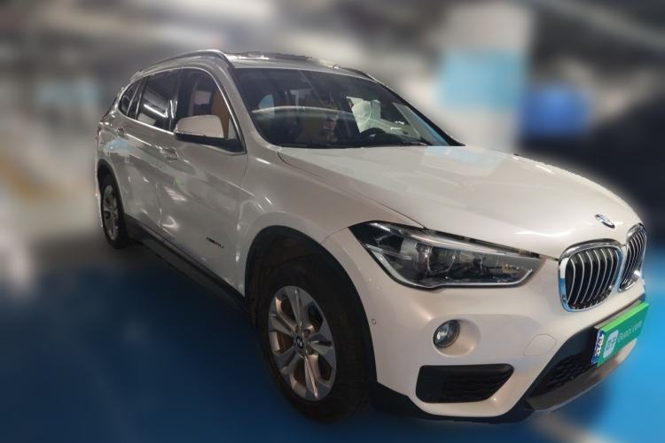 Used BMW X1 2016 sDrive18Li Premium Edition Front Right 45 Deg