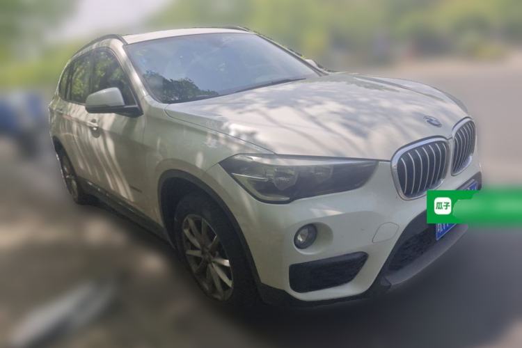 Used BMW X1 2016 sDrive18Li Fashion Model Front Right 45 Deg