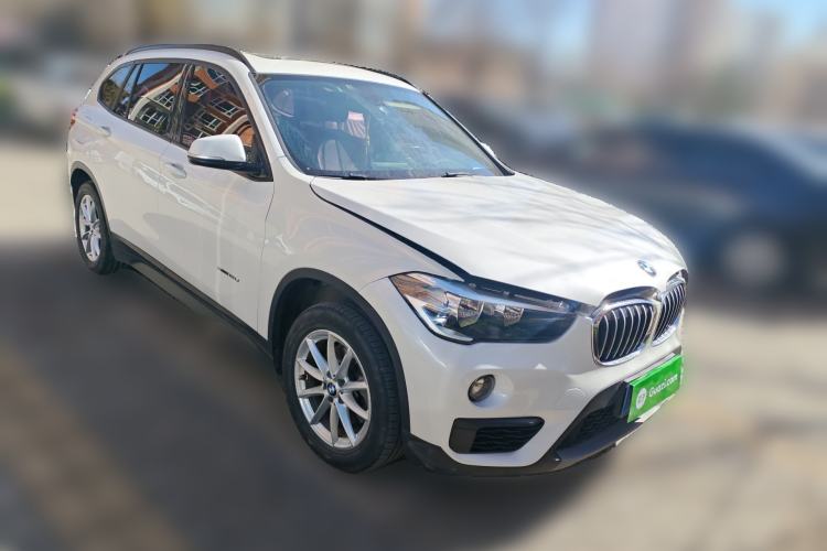Used BMW X1 2016 sDrive18Li Fashion Model Front Right 45 Deg