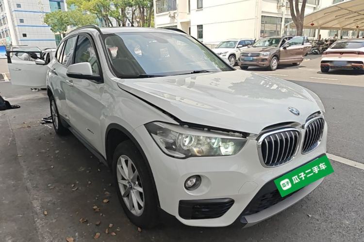 Used BMW X1 2016 sDrive18Li Fashion Model Front Right 45 Deg