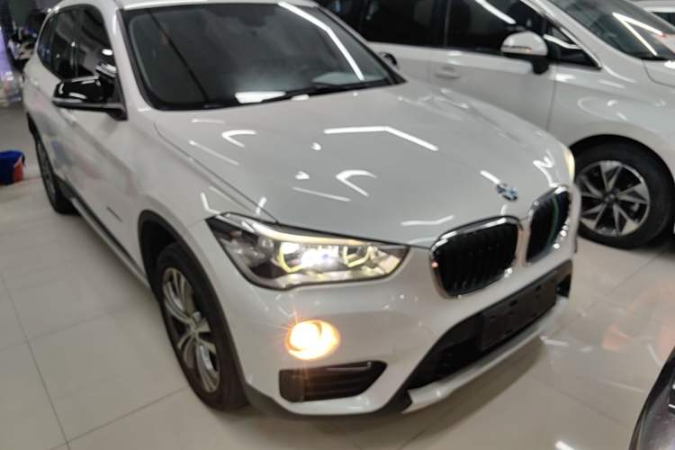 Used BMW X1 2016 sDrive20Li Luxury Model Front Right 45 Deg
