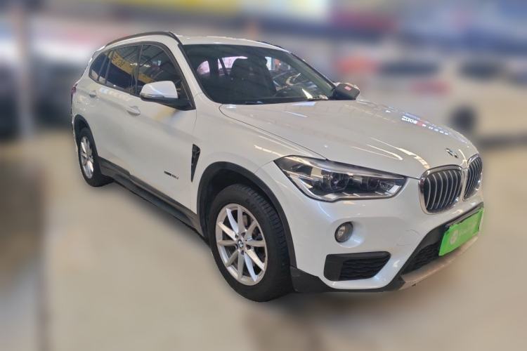 Used BMW X1 2016 sDrive18Li Fashion Model Front Right 45 Deg