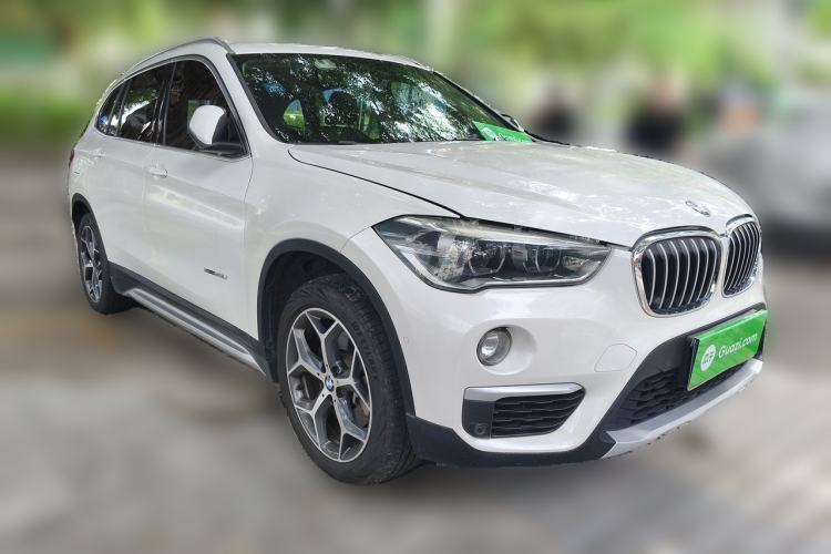 Used BMW X1 2016 sDrive20Li Luxury Model Front Right 45 Deg