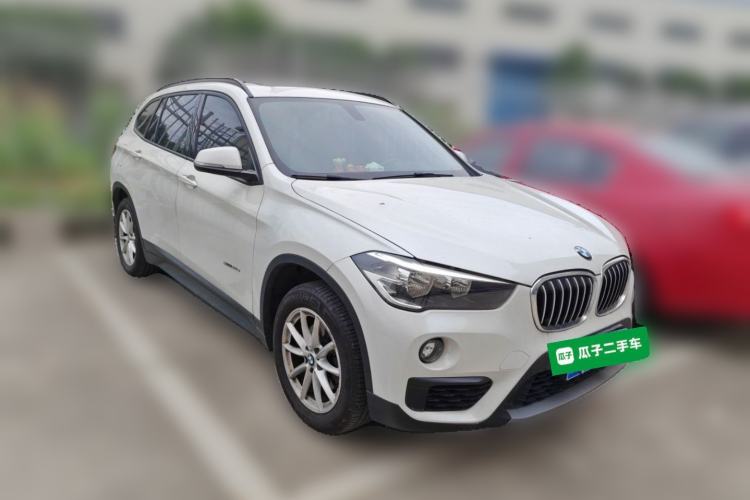 Used BMW X1 2016 sDrive18Li Fashion Model Front Right 45 Deg