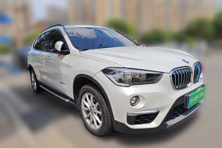 Used BMW X1 2016 sDrive18Li Fashion Model Front Right 45 Deg