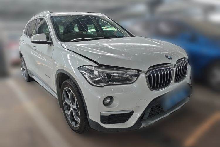 Used BMW X1 2016 xDrive20Li Luxury Model Front Right 45 Deg