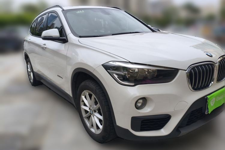 Used BMW X1 2016 sDrive18Li Fashion Model Front Right 45 Deg