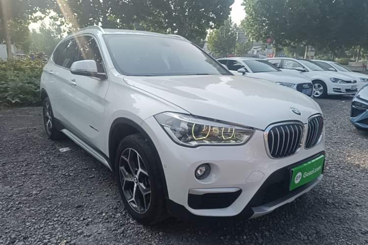 Used BMW X1 2016 sDrive20Li Luxury Model Front Right 45 Deg