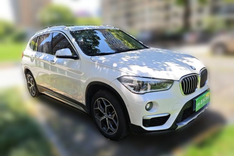 Used BMW X1 2016 sDrive18Li Luxury Model Front Right 45 Deg