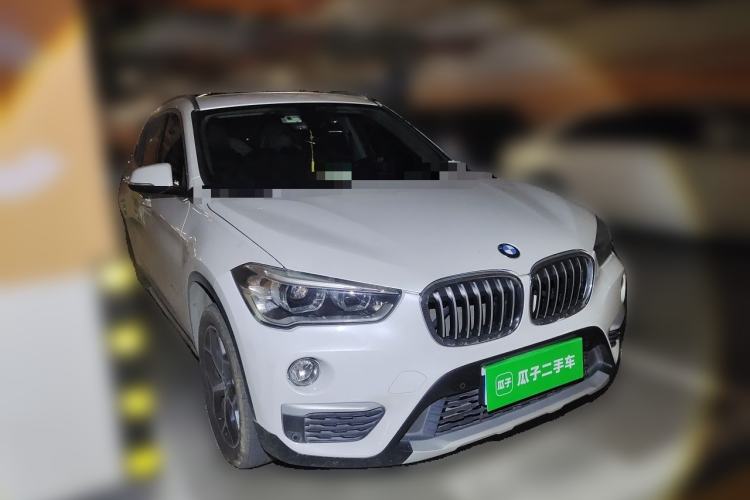 Used BMW X1 2016 sDrive20Li Luxury Model Front Right 45 Deg