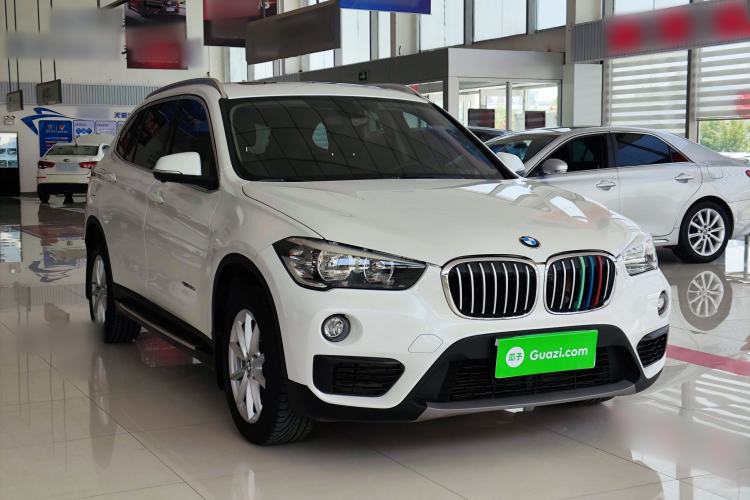 Used BMW X1 2016 sDrive18Li Fashion Model Front Right 45 Deg