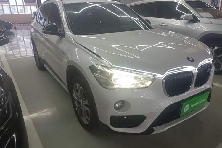Used BMW X1 2016 sDrive20Li Luxury Model Front Right 45 Deg