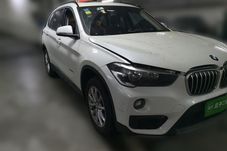 Used BMW X1 2016 sDrive18Li Fashion Model Front Right 45 Deg