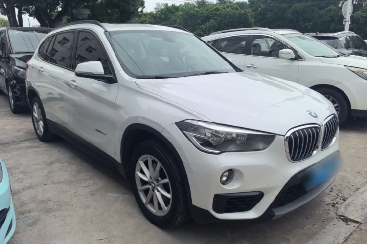 Used BMW X1 2016 sDrive18Li Fashion Model Front Right 45 Deg