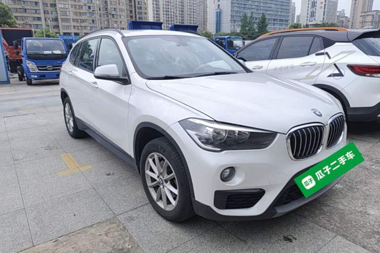 Used BMW X1 2016 sDrive18Li Fashion Model Front Right 45 Deg