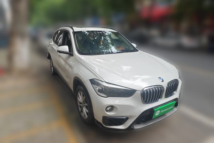 Used BMW X1 2016 sDrive18Li Fashion Model Front Right 45 Deg