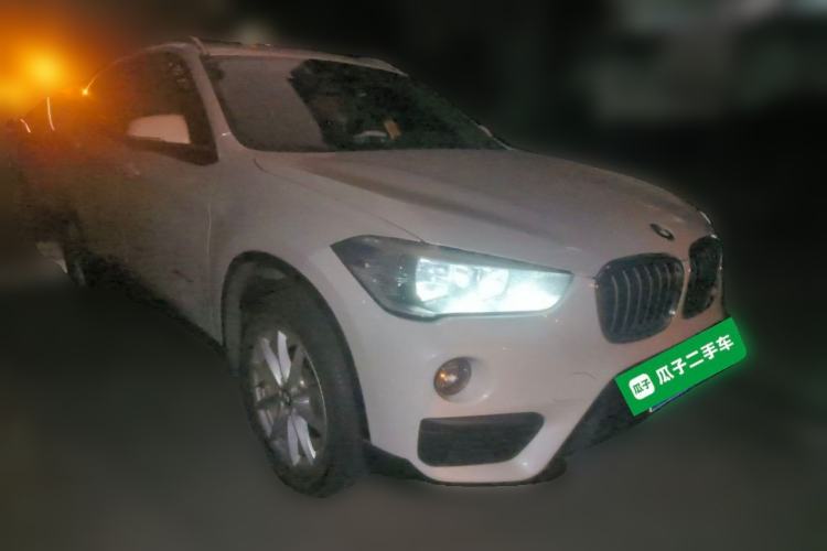 Used BMW X1 2016 sDrive18Li Fashion Model Front Right 45 Deg