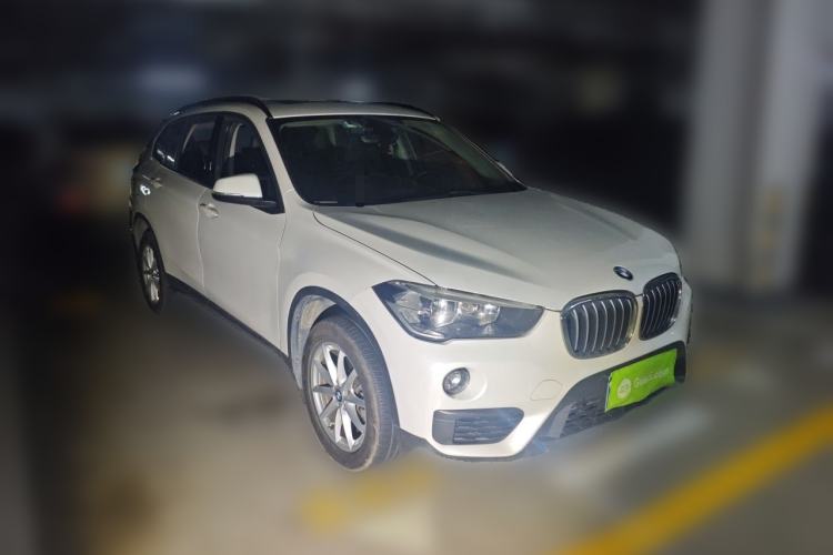 Used BMW X1 2016 sDrive18Li Fashion Model Front Right 45 Deg