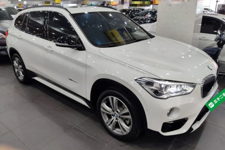 Used BMW X1 2016 sDrive20Li Luxury Model Front Right 45 Deg
