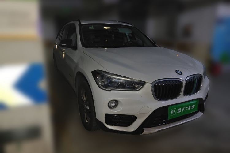 Used BMW X1 2016 sDrive20Li Luxury Model Front Right 45 Deg