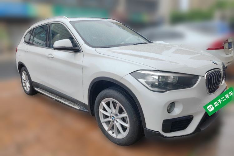 Used BMW X1 2016 sDrive18Li Fashion Model Front Right 45 Deg