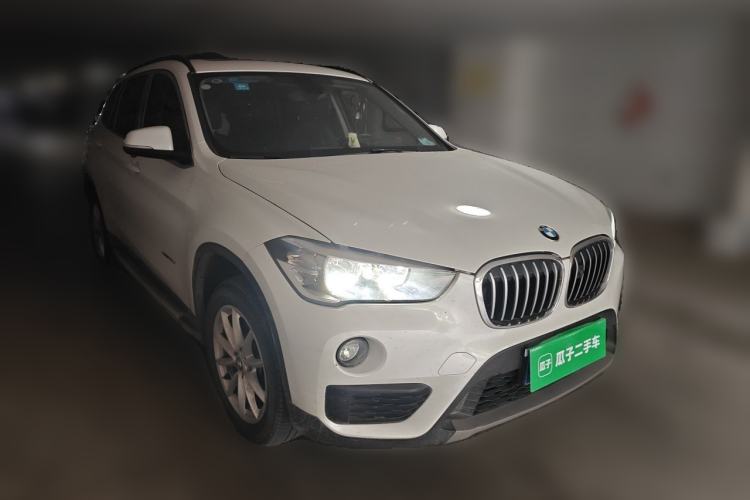 Used BMW X1 2016 sDrive18Li Fashion Model Front Right 45 Deg