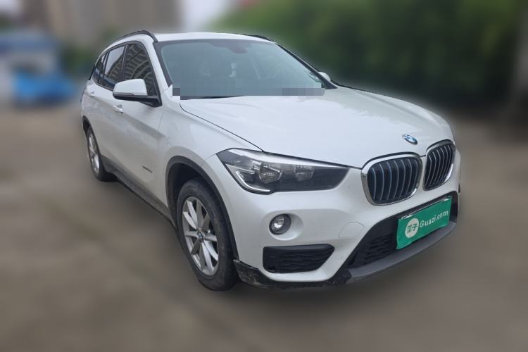 Used BMW X1 2016 sDrive18Li Fashion Model Front Right 45 Deg
