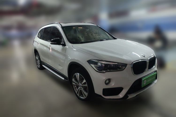 Used BMW X1 2016 sDrive20Li Luxury Model Front Right 45 Deg