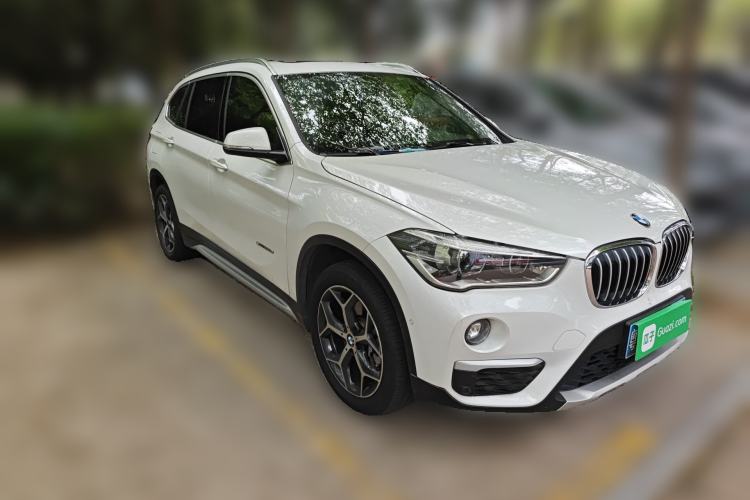 Used BMW X1 2016 sDrive20Li Luxury Model Front Right 45 Deg