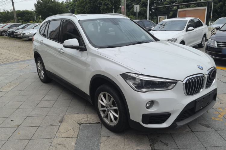 Used BMW X1 2016 sDrive18Li Fashion Model Front Right 45 Deg