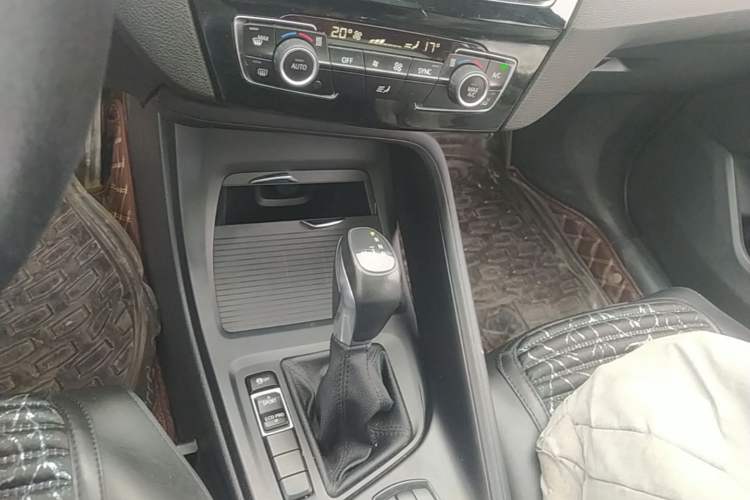 Used BMW X1 2016 sDrive18Li Fashion Model Gear Lever