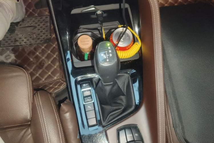 Used BMW X1 2016 sDrive18Li Luxury Model Gear Lever