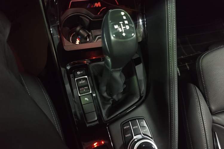Used BMW X1 2016 sDrive20Li Luxury Model Gear Lever