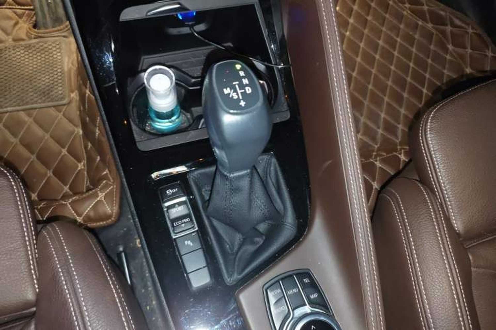 Used BMW X1 2016 sDrive20Li Luxury Model Gear Lever
