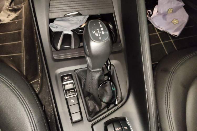 Used BMW X1 2016 sDrive18Li Premium Edition Gear Lever