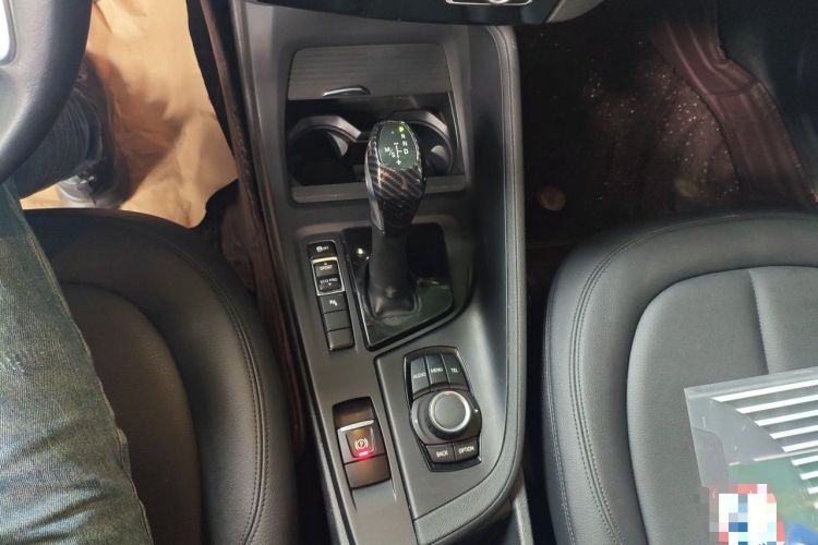 Used BMW X1 2016 sDrive18Li Premium Edition Gear Lever
