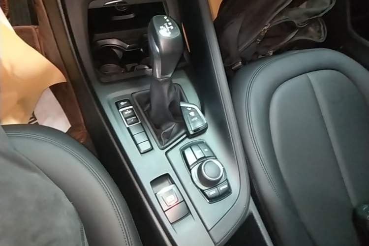 Used BMW X1 2016 sDrive18Li Fashion Model Gear Lever