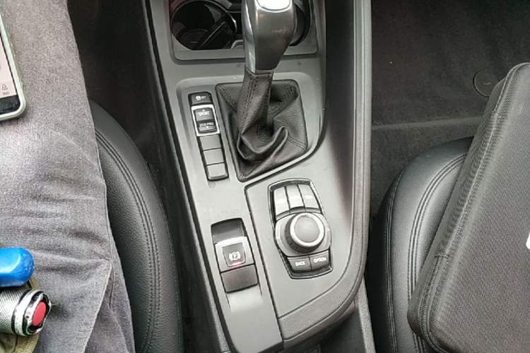 Used BMW X1 2016 sDrive18Li Fashion Model Gear Lever