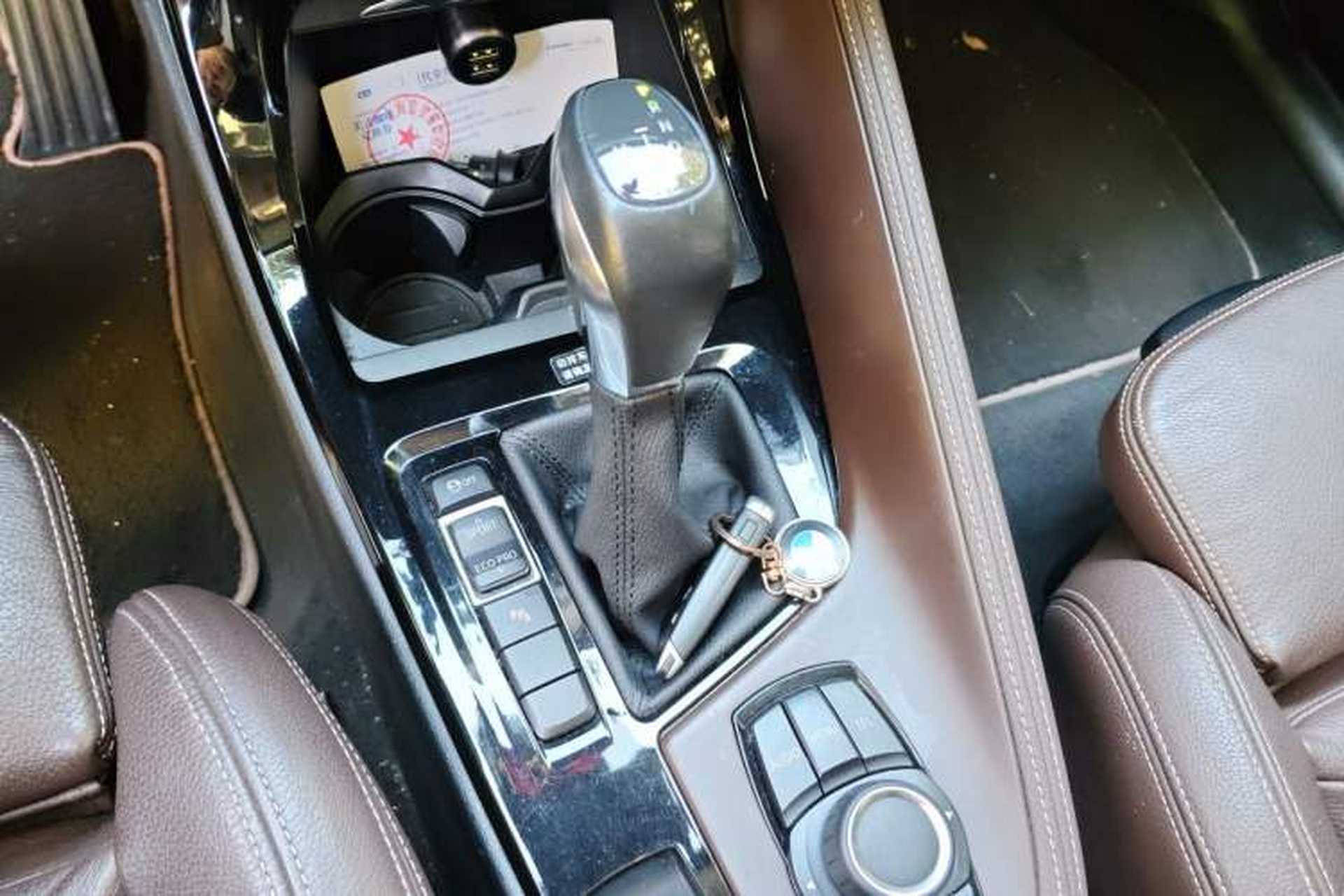 Used BMW X1 2016 sDrive18Li Luxury Model Gear Lever
