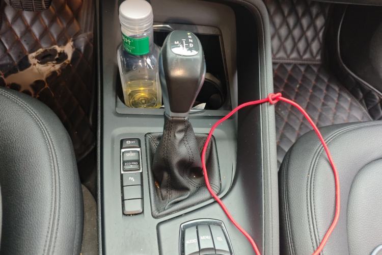 Used BMW X1 2016 sDrive18Li Premium Edition Gear Lever
