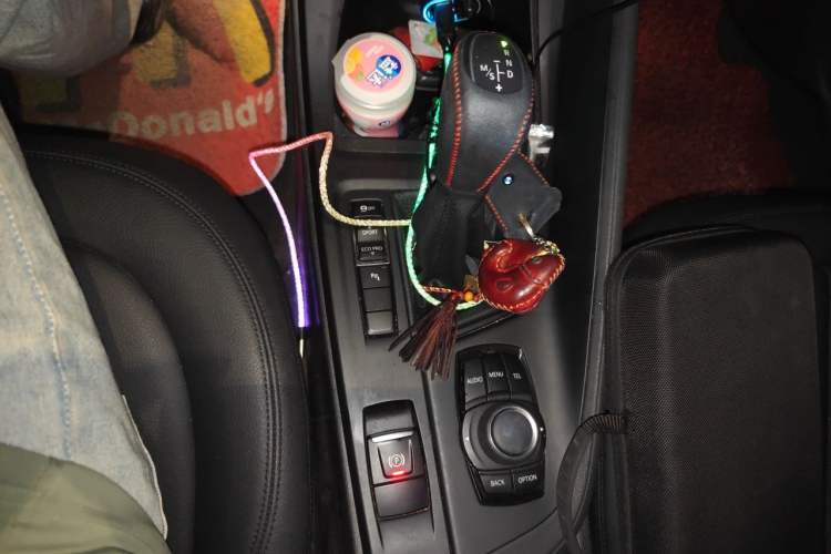Used BMW X1 2016 sDrive18Li Premium Edition Gear Lever