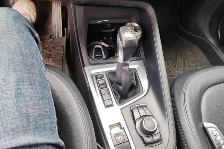 Used BMW X1 2016 sDrive18Li Fashion Model Gear Lever